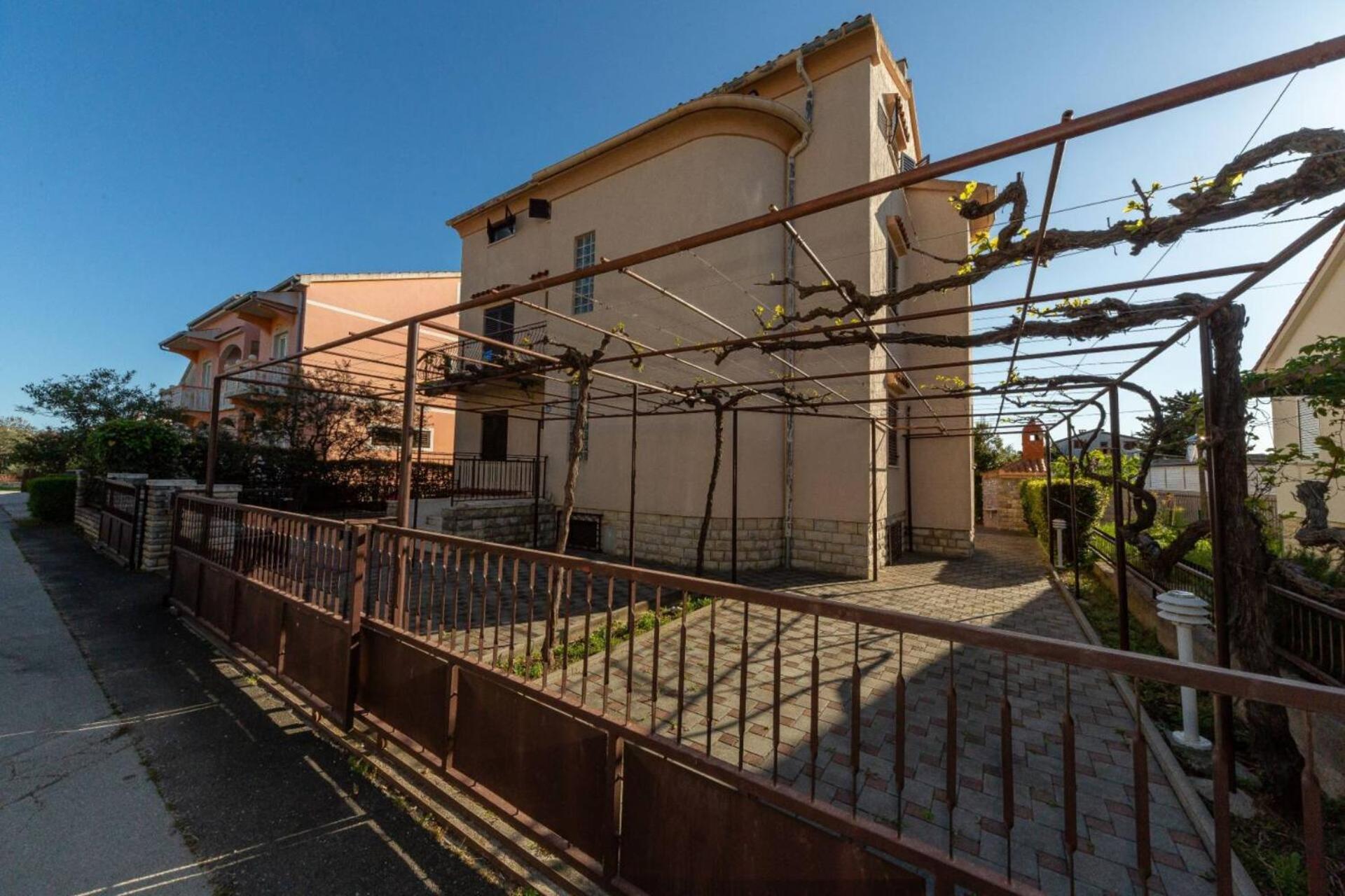 Three Bedroom Apartment In Biograd Biograd Na Moru Exterior foto