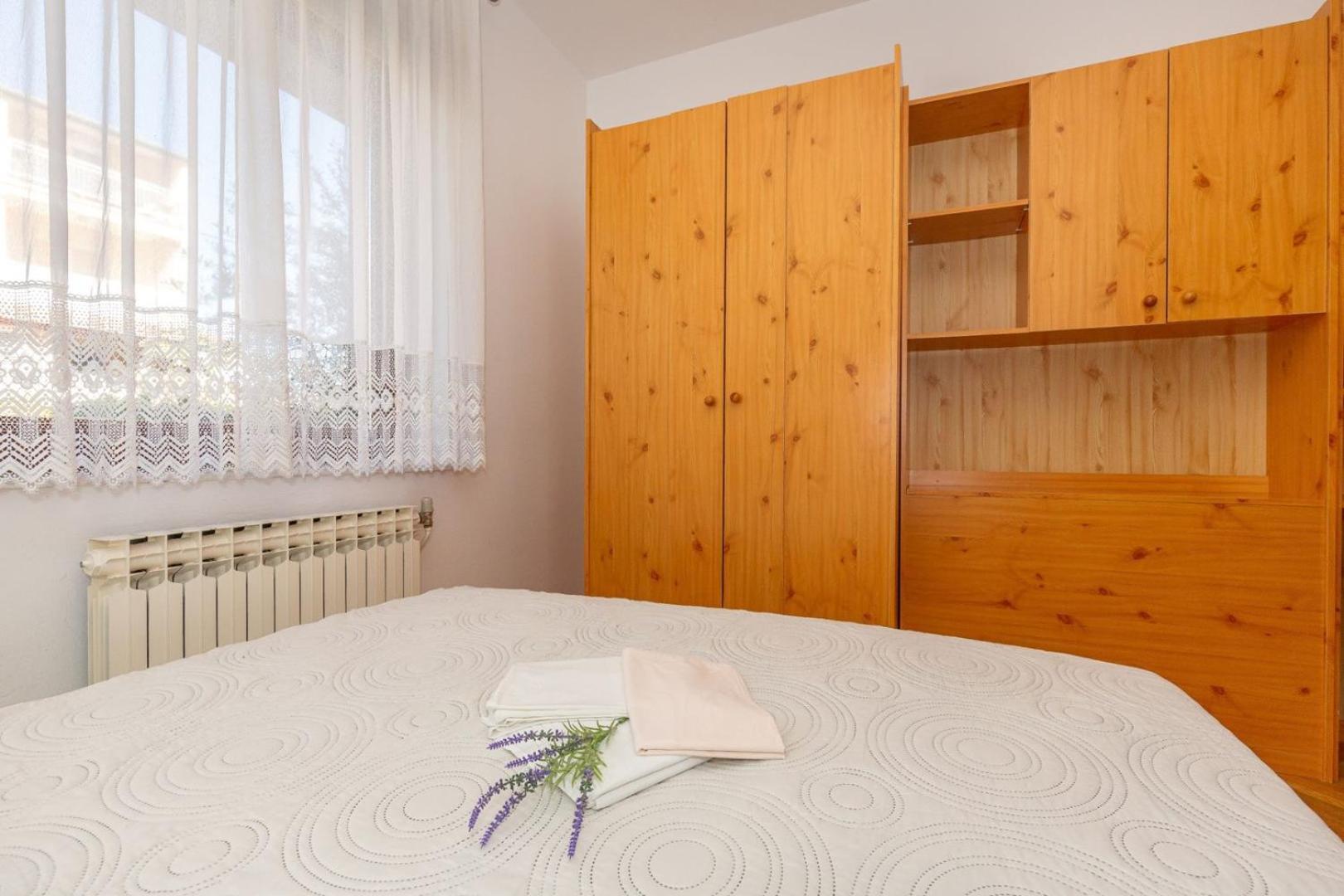 Three Bedroom Apartment In Biograd Biograd Na Moru Exterior foto